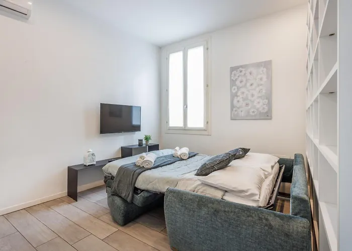 Urban Comfort Near Ferrari Museum & Railway مودينا