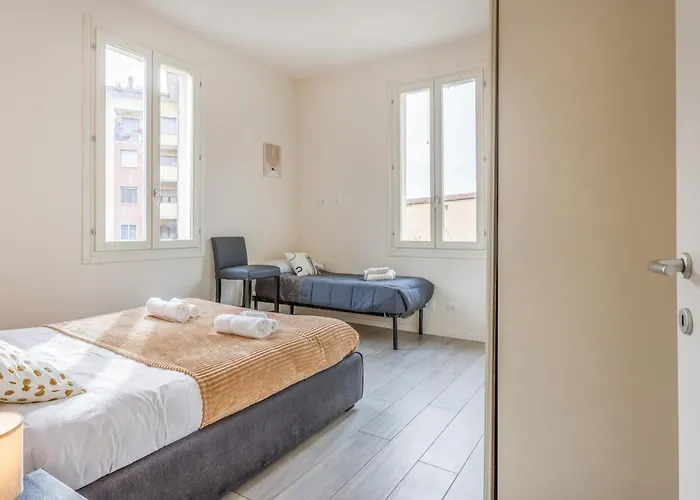 Apartament Urban Comfort Near Ferrari Museum & Railway