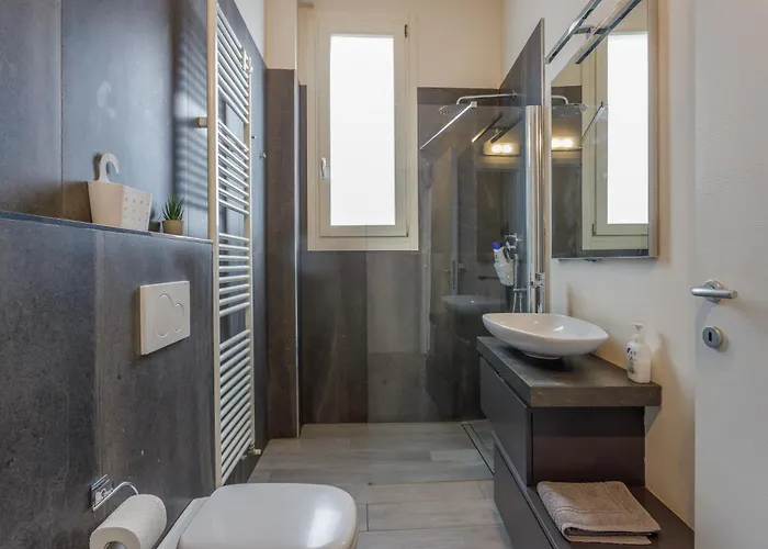 Urban Comfort Near Ferrari Museum & Railway * مودينا